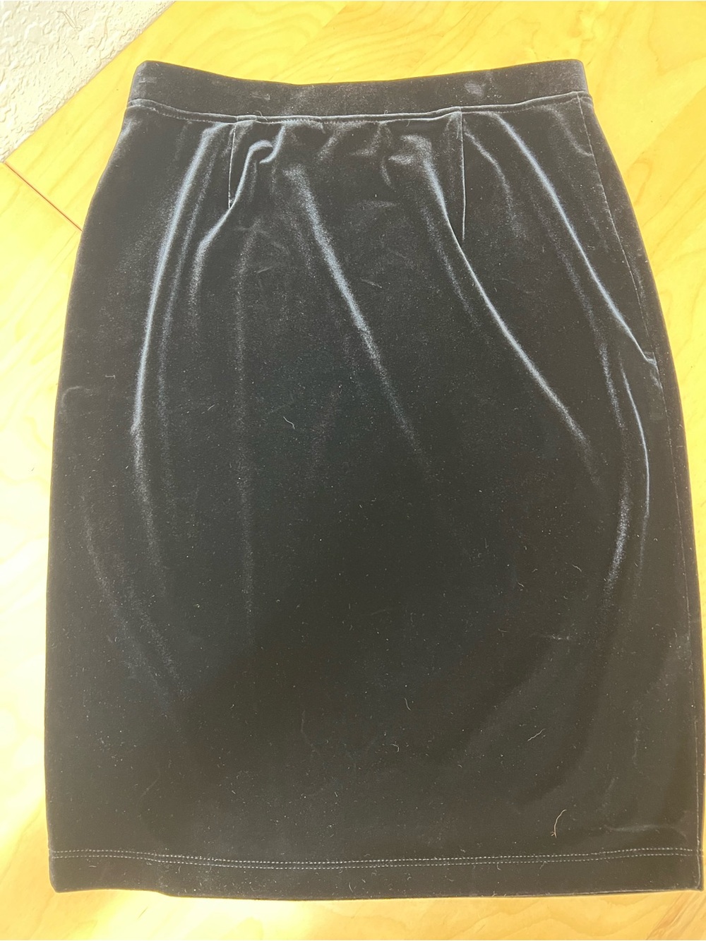 Travelers by Chico’s Black Velvet Pencil Skirt